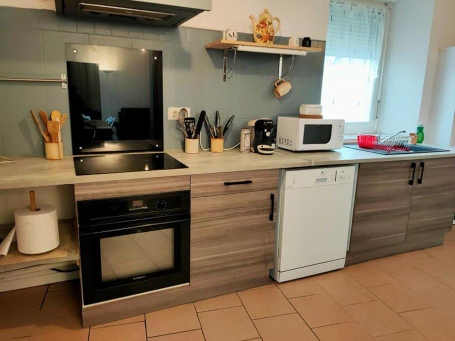 Meuble 3 Etoiles Dans Un Petit Village Du Gers Villecomtal-Sur-Arros Exterior foto